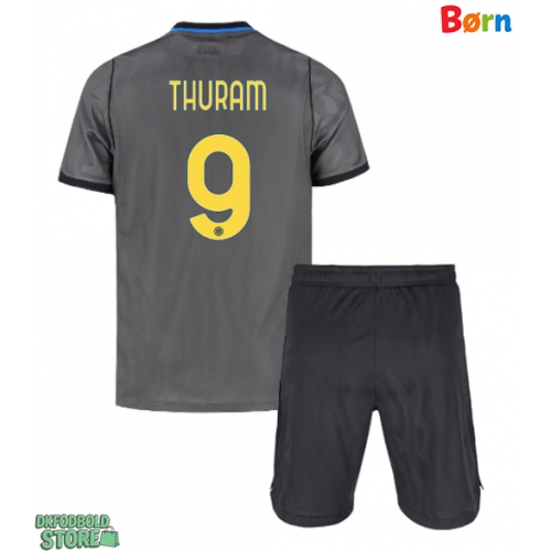 Inter Milan Marcus Thuram #9 Replika Babytøj Tredje sæt Børn 2026-27 Kortærmet (+ Korte bukser)